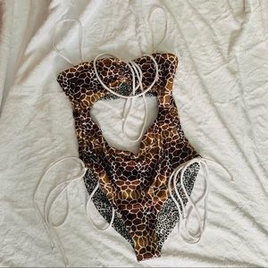 Rare Lali and Layla Smithy Onesie